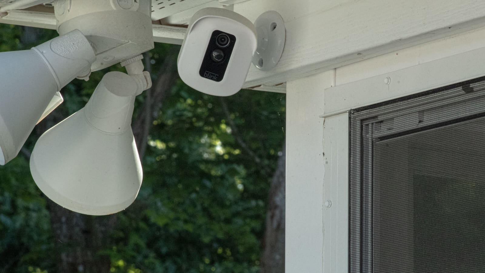 Arlo Security Camera UK Review 2026: Price & Subscription