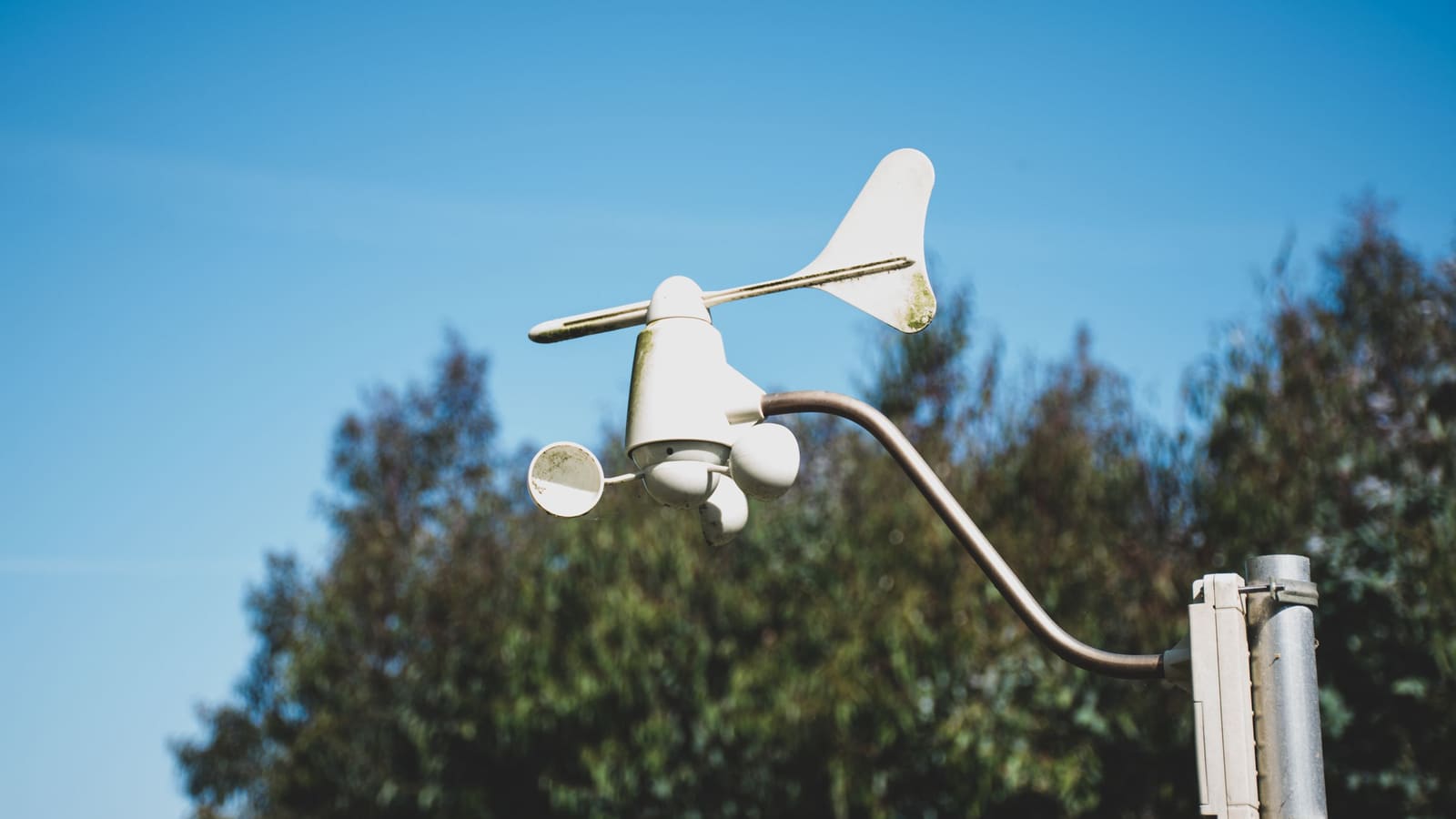 Best Smart Weather Station UK (2026): 3 Picks for Home Assistant
