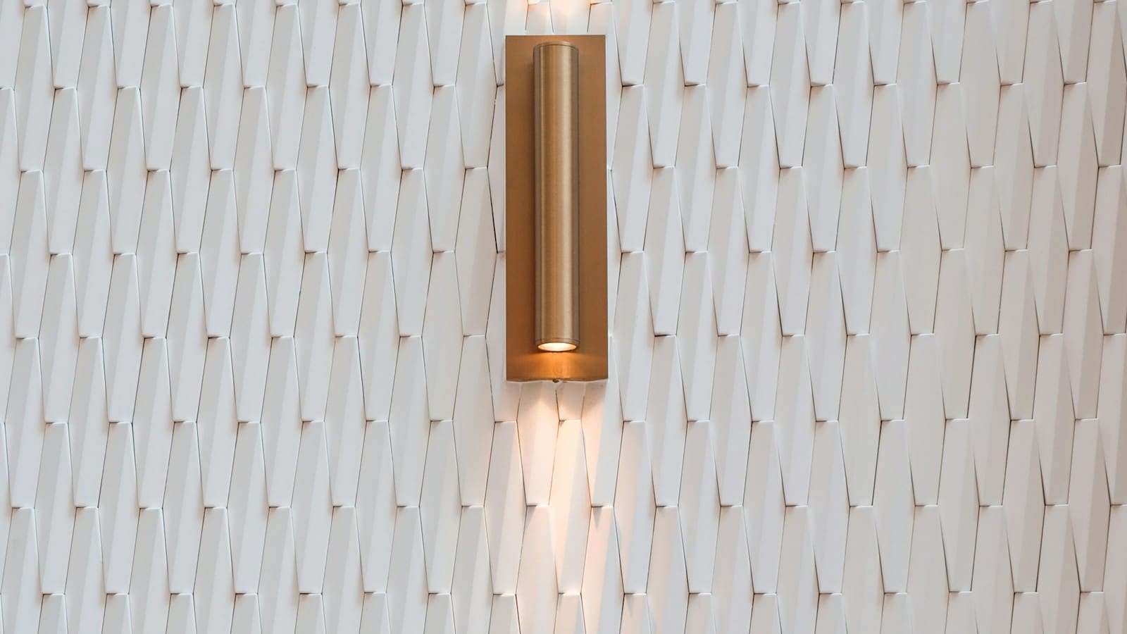Rechargeable Wall Lights UK: Which Ones Are Actually Smart?
